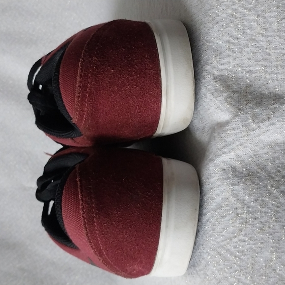 Nike SB Check Big Kids 7Y Burgundy - Picture 3 of 6